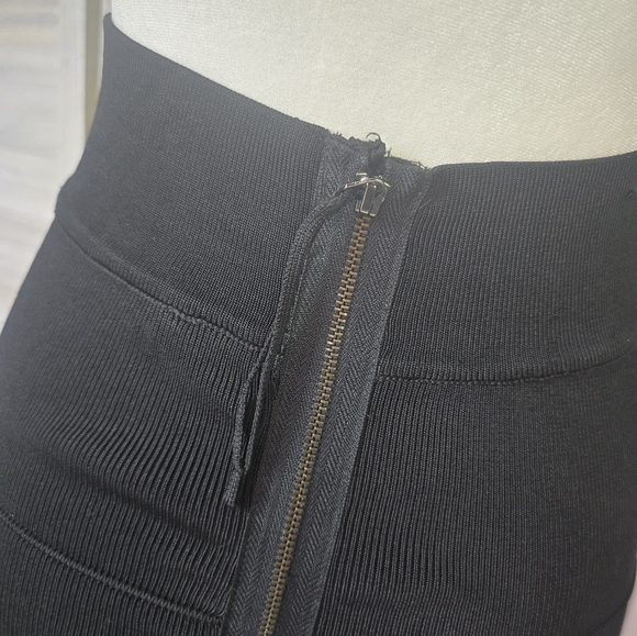 Guess by Marciano Pencil Skirt - Picture 5 of 8